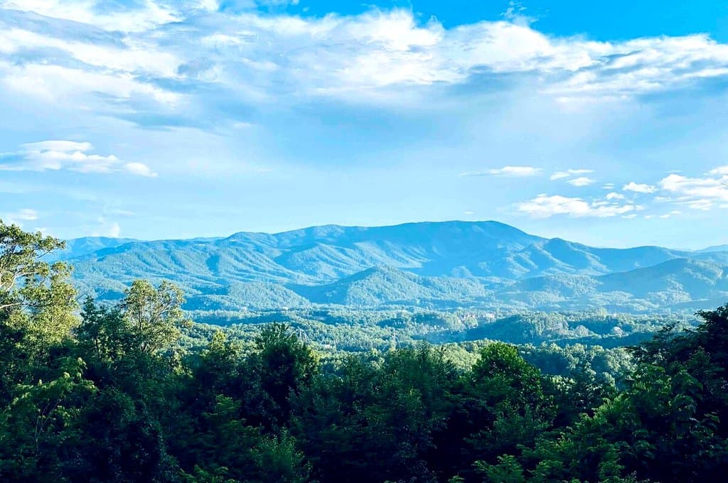 Is 3 Days Long Enough for Pigeon Forge? A Host's Answer